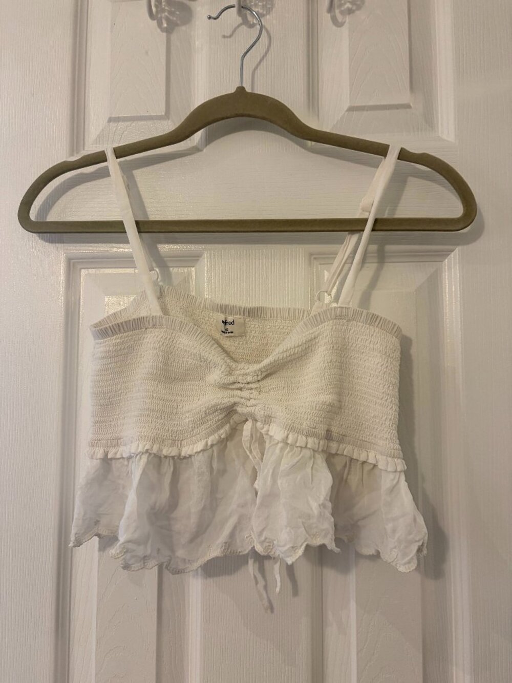 Aritzia Wilfred Feminine White Cropped Top